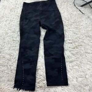 Lululemon Swift Speed High-Rise Crop 21" Heritage 365 Camo Deep Coal Multi